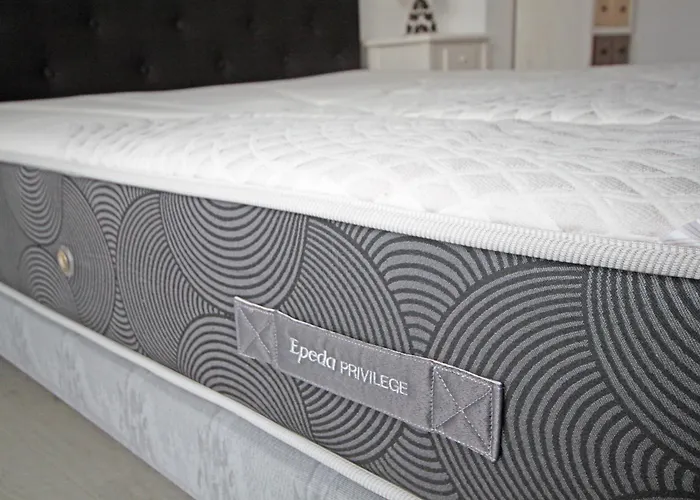 Apartment Grand 3 Pieces Clim Centre Moderne Lumineux *