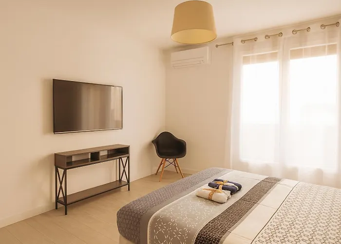 Grand 3 Pieces Clim Centre Moderne Lumineux Apartment